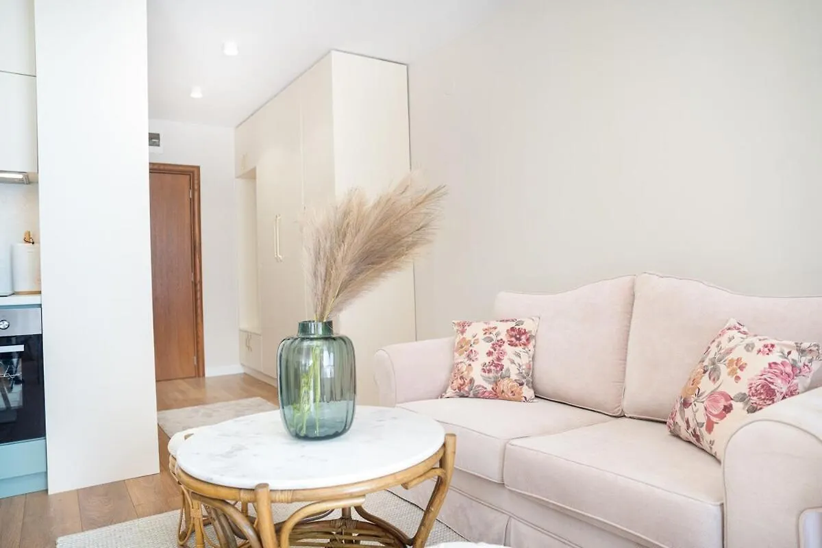 Host2U Lux Studio Spa - Breakfast - Free Parking Bansko Apartment
