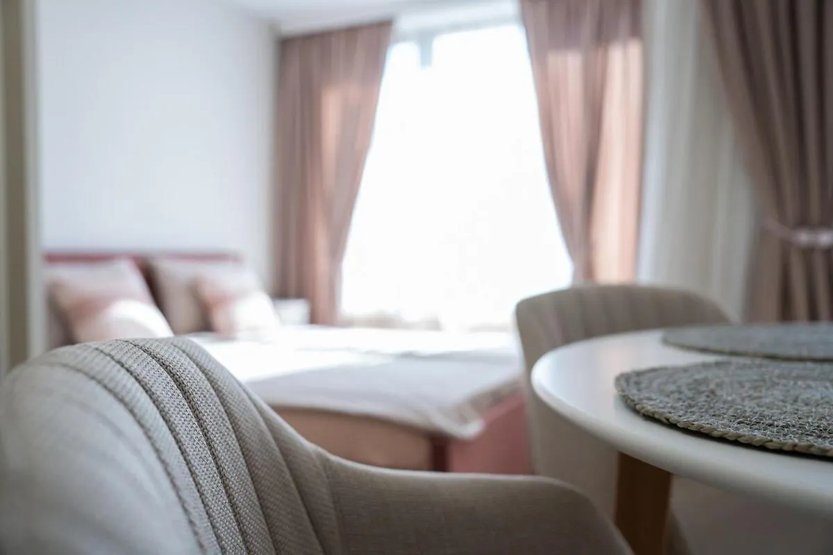 Host2U Lux Studio Spa - Breakfast - Free Parking Bansko Apartment